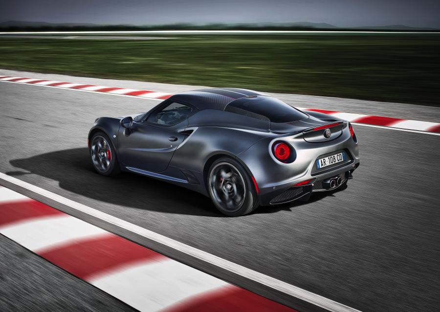  Alfa Romeo 4C Competizione (960) 2018 года  (фото 3 из 4)